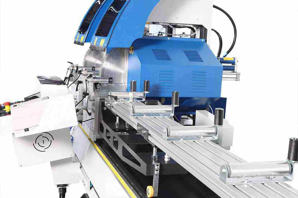 Automatic Double Head Profi le Cutting Machine
